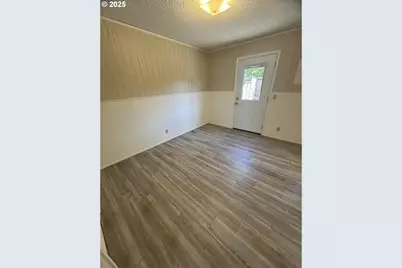 542 Pacific Ave, Brookings, OR 97415 - Photo 11