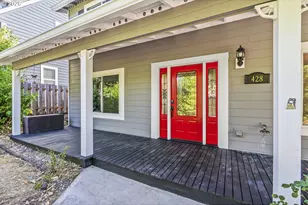 428 S 2nd Pl, Kalama, WA 98625 - Photo 3
