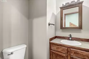 428 S 2nd Pl, Kalama, WA 98625 - Photo 15