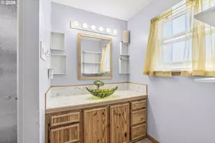 428 S 2nd Pl, Kalama, WA 98625 - Photo 25