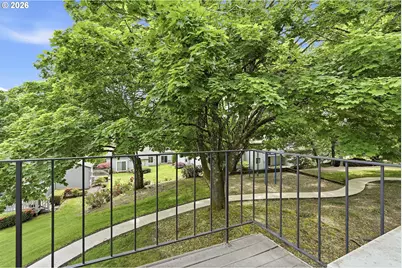 159 SW Florence Ave #E26, Gresham, OR 97080 - Photo 25