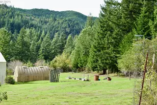 95851 McKinnon Dr, Gold Beach, OR 97444 - Photo 25