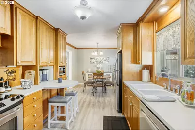 280 Ipswich St, Gladstone, OR 97027 - Photo 9