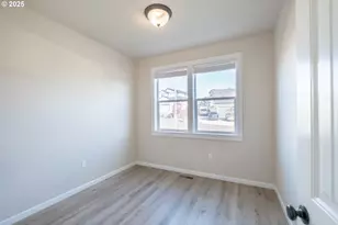 383 NW Denton Ave, Dallas, OR 97338 - Photo 5