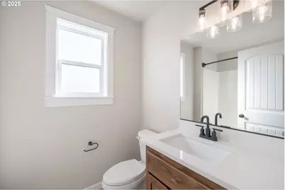 383 NW Denton Ave, Dallas, OR 97338 - Photo 35