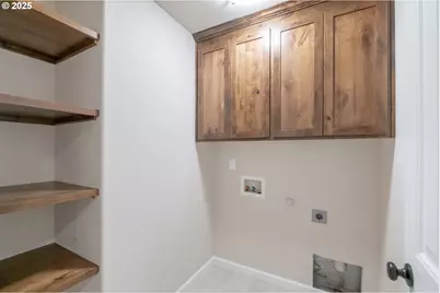 383 NW Denton Ave, Dallas, OR 97338 - Photo 39