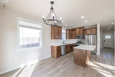 383 NW Denton Ave, Dallas, OR 97338 - Photo 19