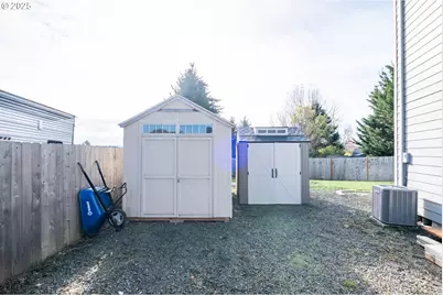 383 NW Denton Ave, Dallas, OR 97338 - Photo 43