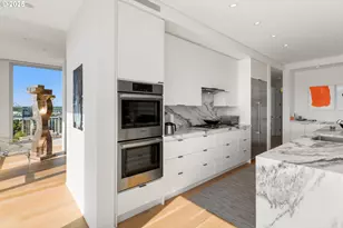 937 NW Glisan St, Portland, OR 97209 - Photo 7