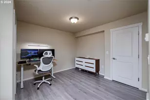 14845 NW Shackelford Rd, Portland, OR 97229 - Photo 5