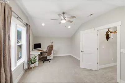 816 Riley Dr, Silverton, OR 97381 - Photo 41