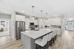 816 Riley Dr, Silverton, OR 97381 - Photo 9