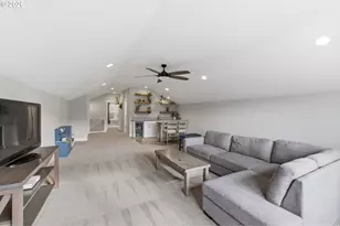 816 Riley Dr, Silverton, OR 97381 - Photo 37