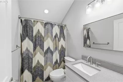 816 Riley Dr, Silverton, OR 97381 - Photo 39