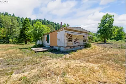 596 Raleigh Dr, Winston, OR 97496 - Photo 13