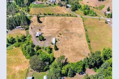 596 Raleigh Dr, Winston, OR 97496 - Photo 3