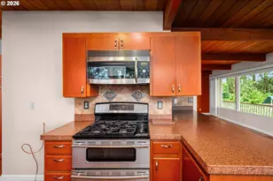 2012 Greiner St, Eugene, OR 97405 - Photo 15