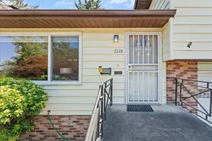 7120 NE 22nd Ave, Portland, OR 97211 - Photo 3