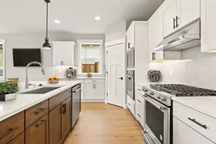 2891 NE Currin Creek Dr, Estacada, OR 97023 - Photo 3