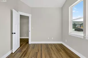 2207 E Badger Wy, La Center, WA 98629 - Photo 37