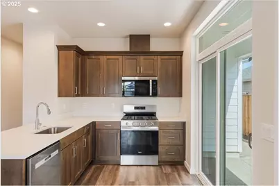 1414 SE Hankel St, Dallas, OR 97338 - Photo 3