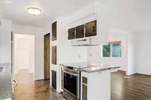 21000 NE Strawberry Flats Ln, Scotts Mills, OR 97375 - Photo 11