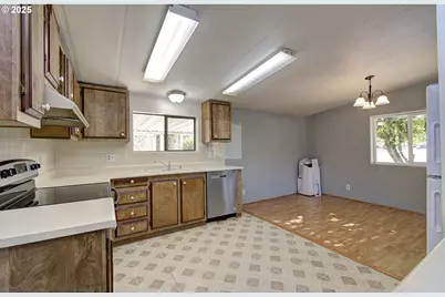 17401 SE 39th St #7, Vancouver, WA 98683 - Photo 3