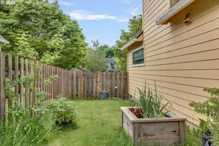 1225 E Foothills Dr, Newberg, OR 97132 - Photo 23