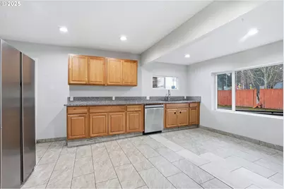 3524 SE 119th Ave, Portland, OR 97266 - Photo 9