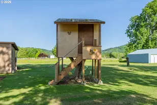 503 Old Pioneer Rd, Sutherlin, OR 97479 - Photo 41