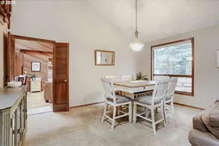 11270 SW Quelle Pl, Tigard, OR 97223 - Photo 9