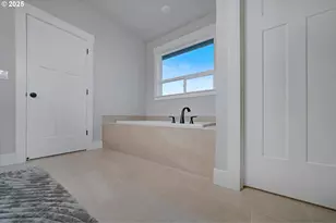 744 NE Trillium Dr, Estacada, OR 97023 - Photo 11