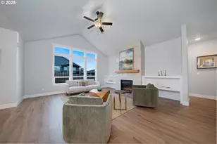 744 NE Trillium Dr, Estacada, OR 97023 - Photo 3