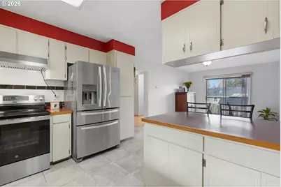 6811 SW 170th Ave, Beaverton, OR 97007 - Photo 11