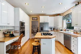 19720 Spring Ridge Dr, West Linn, OR 97068 - Photo 13