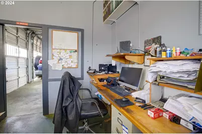 409 Main Ave #1, Tillamook, OR 97141 - Photo 13