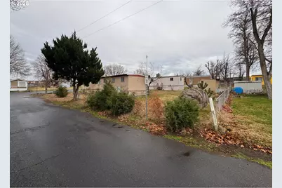 1215 SW 11th St #112, Hermiston, OR 97838 - Photo 5