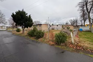 1215 SW 11th St, Hermiston, OR 97838 - Photo 5