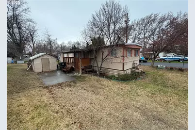 1215 SW 11th St #112, Hermiston, OR 97838 - Photo 3