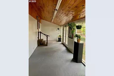 8720 Hwy 238, Jacksonville, OR 97530 - Photo 15