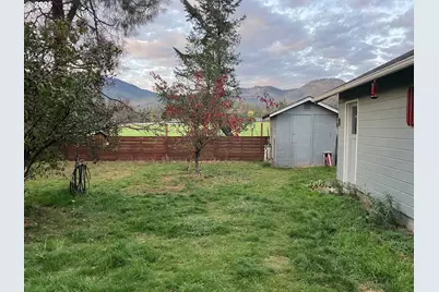 8720 Hwy 238, Jacksonville, OR 97530 - Photo 21