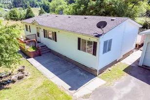 96060 Coos-Sumner Ln, Coos Bay, OR 97420 - Photo 3