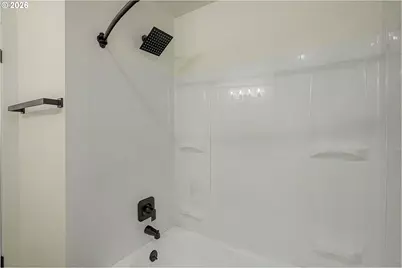 18435 NE Glisan St #10, Portland, OR 97230 - Photo 7