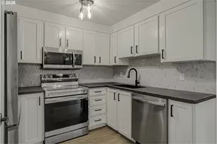 18435 NE Glisan St, Portland, OR 97230 - Photo 3