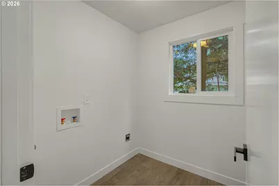 18435 NE Glisan St #10, Portland, OR 97230 - Photo 17
