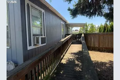 550 Lochaven Ave, Springfield, OR 97477 - Photo 15