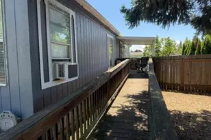 550 Lochaven Ave, Springfield, OR 97477 - Photo 15