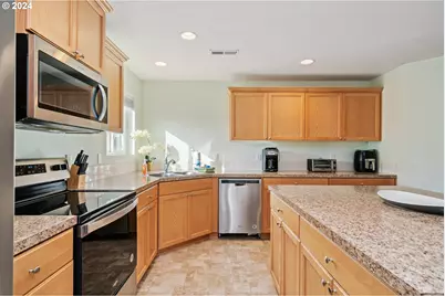 107/109 NW 22nd Ave, Rockaway Beach, OR 97136 - Photo 9