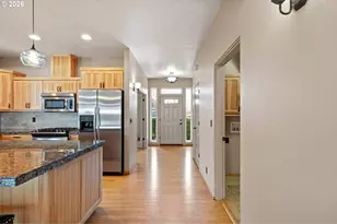 962 T St, Springfield, OR 97477 - Photo 25