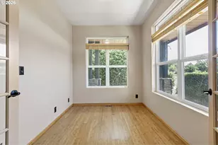 962 T St, Springfield, OR 97477 - Photo 3